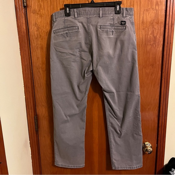 Dockers “360 Flex - All Seasons Tech” Straight Fit Gray Chinos Mens 34 x 30. - Picture 3 of 8